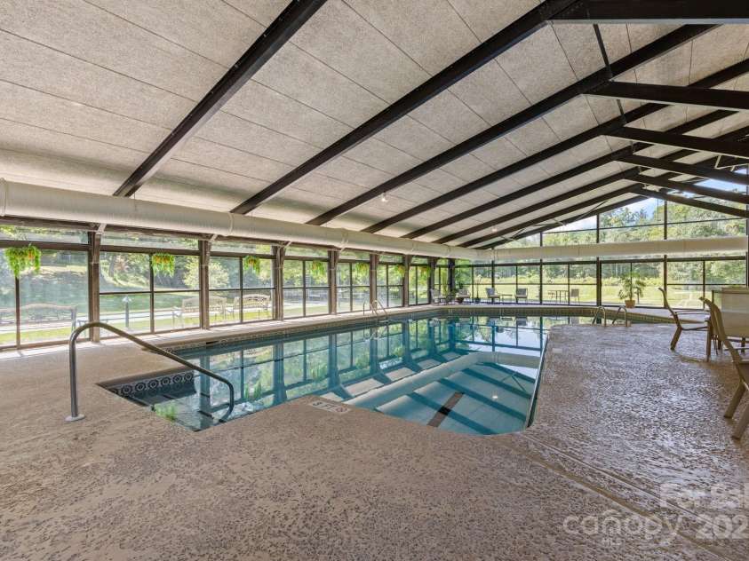 603 Red Oak Drive, Hendersonville, NC 28791.  MLS# CAR4234152, YatesRealty ID 11679. 