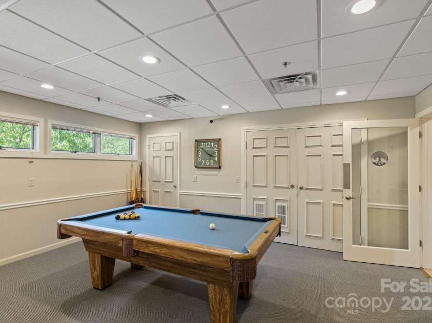 603 Red Oak Drive, Hendersonville, NC 28791.  MLS# CAR4234152, YatesRealty ID 11679. 