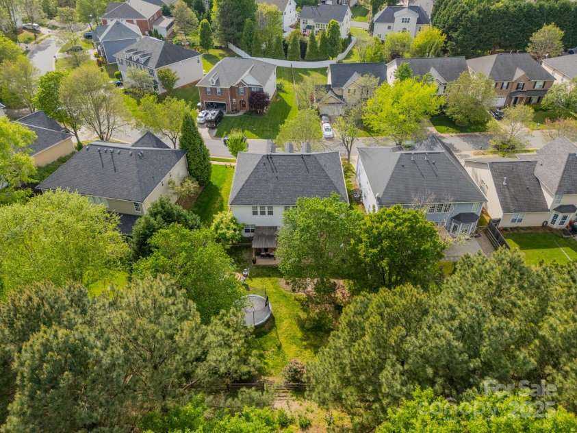 117 Middleton Place, Mooresville, NC 28117.  MLS# CAR4243590, YatesRealty ID 11681. Aerial View of Private Back Yard