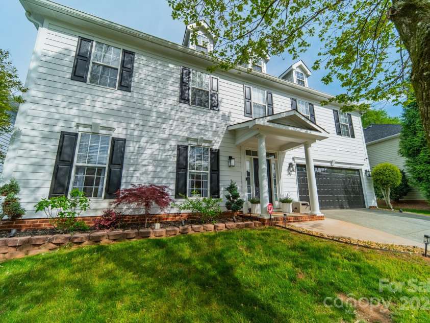 117 Middleton Place, Mooresville, NC 28117.  MLS# CAR4243590, YatesRealty ID 11681. Welcome Home!