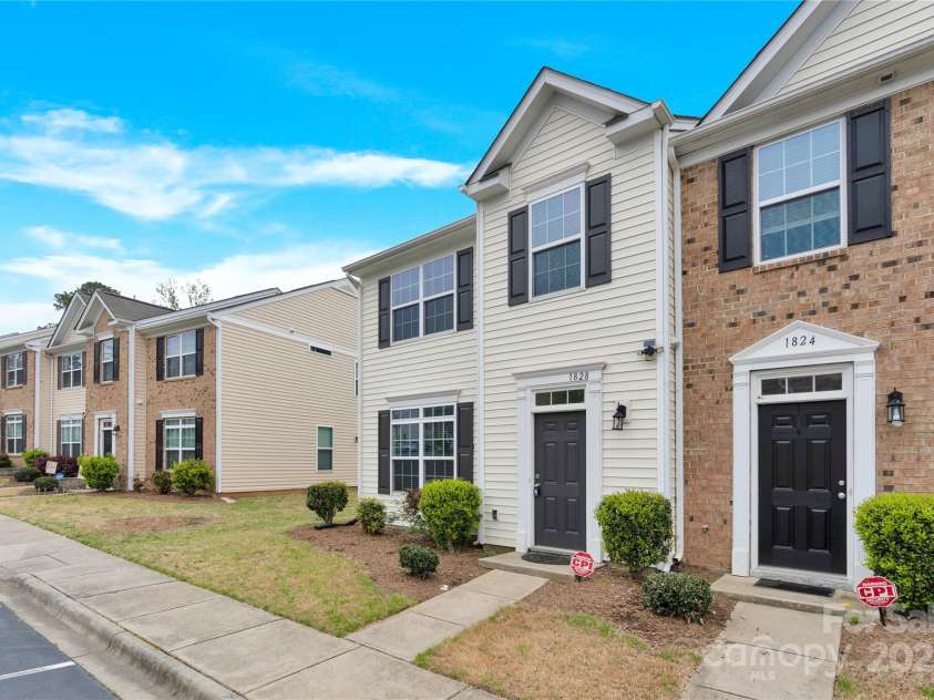 1828 Aston Mill Place, Charlotte, NC 28273.  MLS# CAR4243653, YatesRealty ID 11682. 