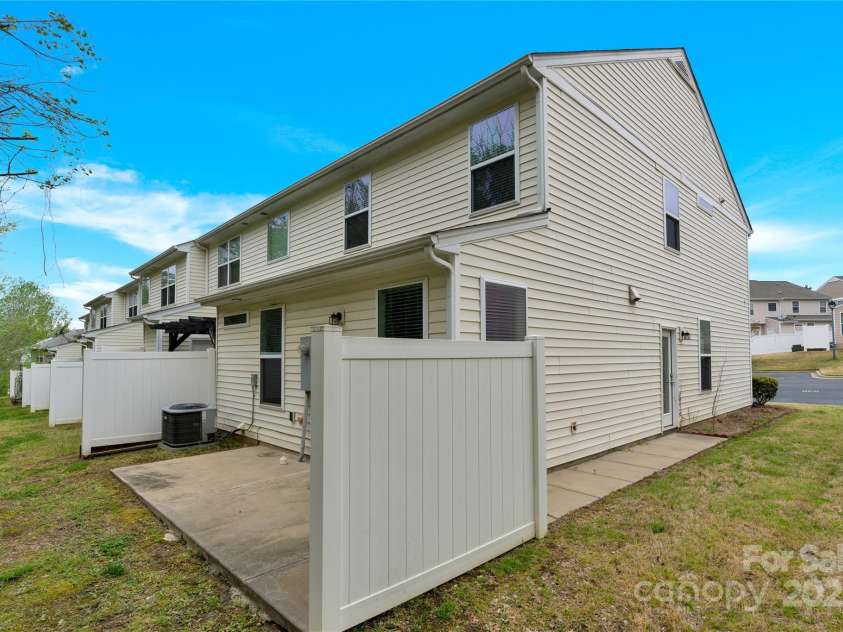 1828 Aston Mill Place, Charlotte, NC 28273.  MLS# CAR4243653, YatesRealty ID 11682. 