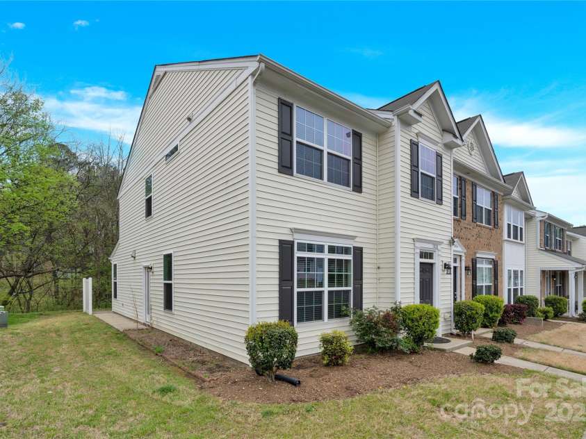 1828 Aston Mill Place, Charlotte, NC 28273.  MLS# CAR4243653, YatesRealty ID 11682. 