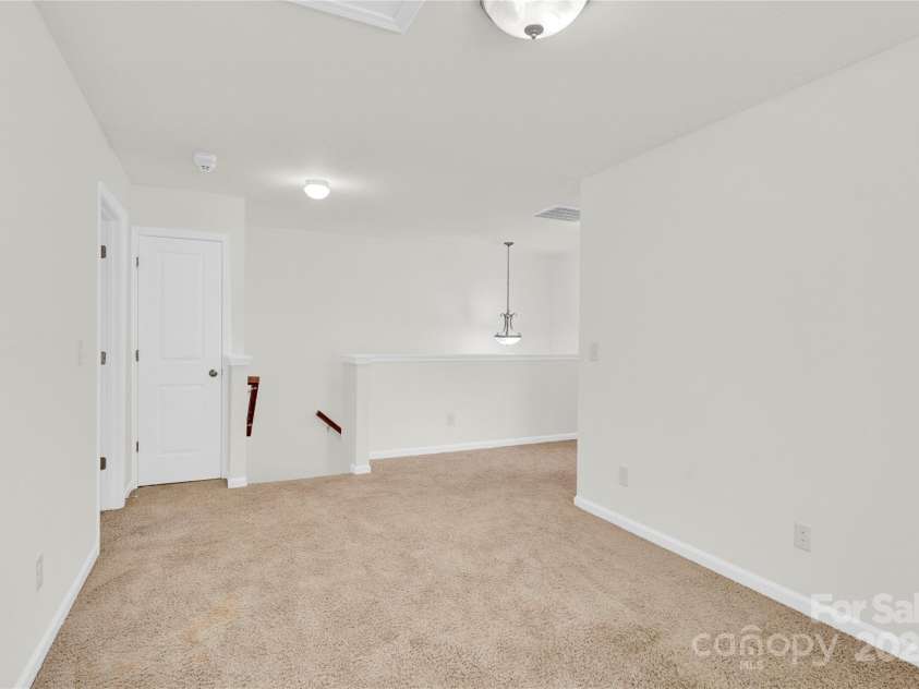 1828 Aston Mill Place, Charlotte, NC 28273.  MLS# CAR4243653, YatesRealty ID 11682. Loft - Hallway - Upstairs