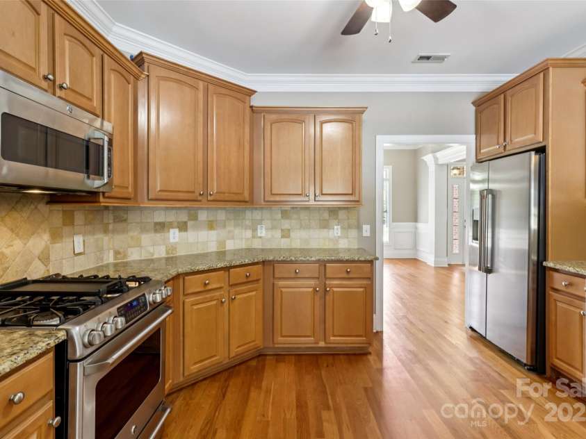 2411 Stoney Run Drive, Oakboro, NC 28129.  MLS# CAR4275000, YatesRealty ID 11682. 