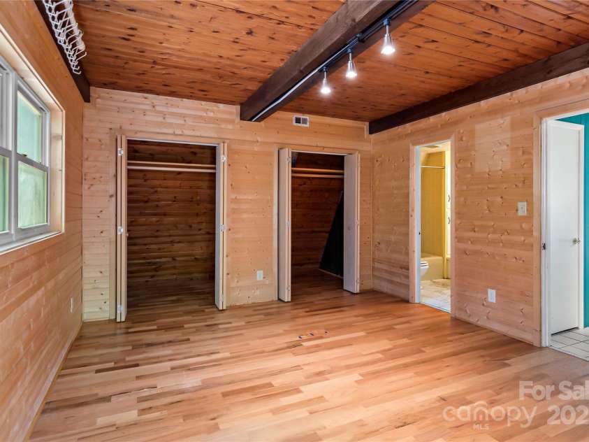 2950 Beroth Road, Pfafftown, NC 27040.  MLS# CAR4250147, YatesRealty ID 11683. 