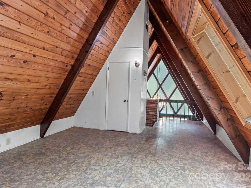 2950 Beroth Road, Pfafftown, NC 27040.  MLS# CAR4250147, YatesRealty ID 11683. 