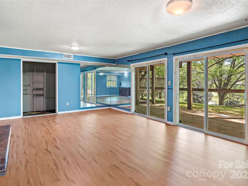 2950 Beroth Road, Pfafftown, NC 27040.  MLS# CAR4250147, YatesRealty ID 11683. 
