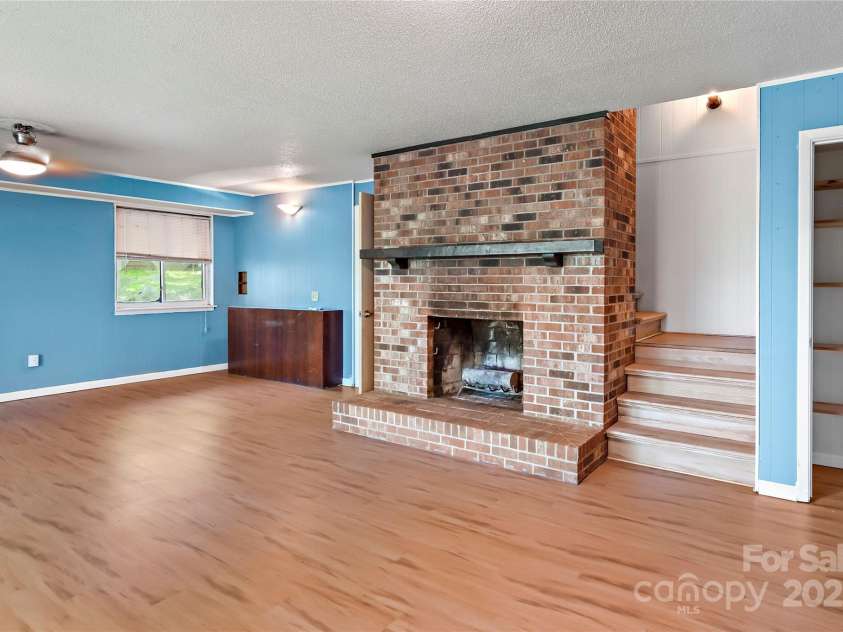 2950 Beroth Road, Pfafftown, NC 27040.  MLS# CAR4250147, YatesRealty ID 11683. 