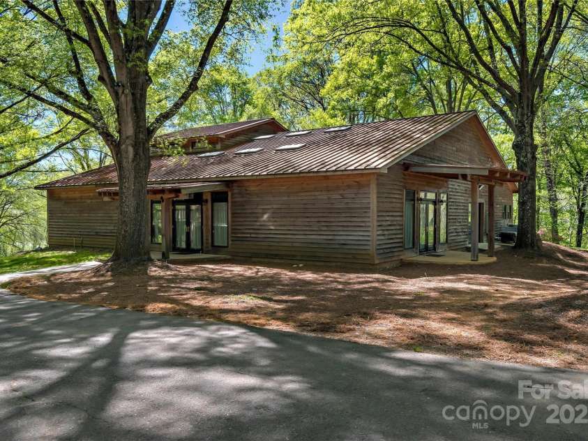 2950 Beroth Road, Pfafftown, NC 27040.  MLS# CAR4250147, YatesRealty ID 11683. 