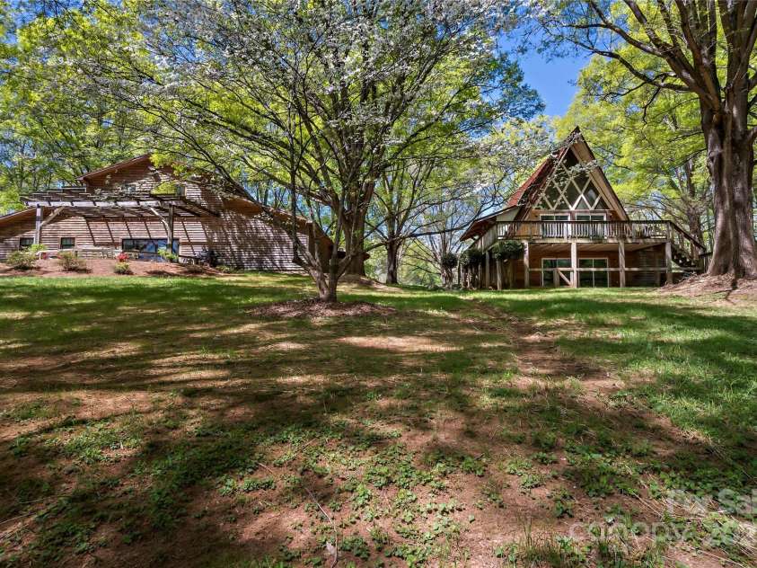 2950 Beroth Road, Pfafftown, NC 27040.  MLS# CAR4250147, YatesRealty ID 11683. 