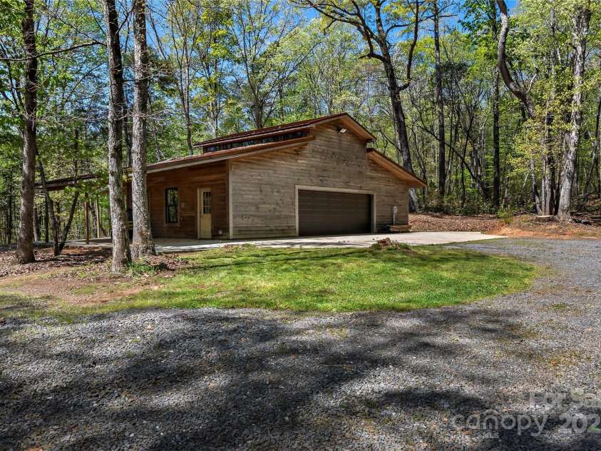 2950 Beroth Road, Pfafftown, NC 27040.  MLS# CAR4250147, YatesRealty ID 11683. 