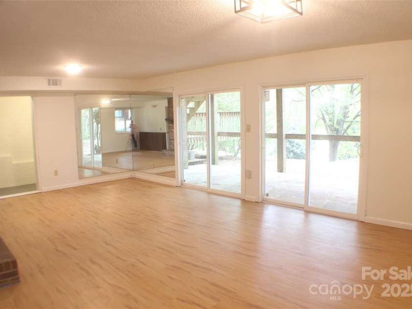 2950 Beroth Road, Pfafftown, NC 27040.  MLS# CAR4250147, YatesRealty ID 11683. 