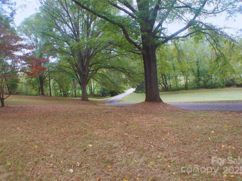 2950 Beroth Road, Pfafftown, NC 27040.  MLS# CAR4250147, YatesRealty ID 11683. 