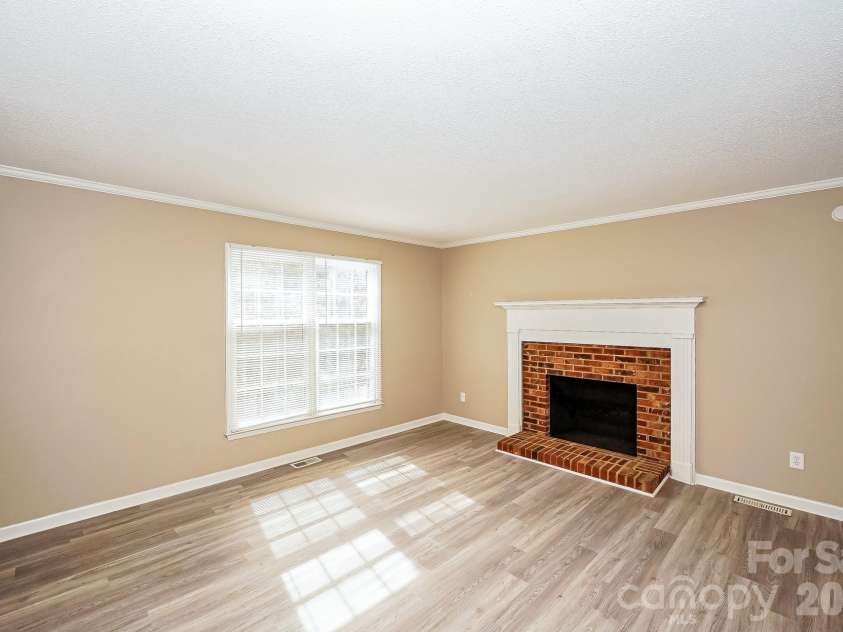 2419 Westminster Drive, Concord, NC 28027.  MLS# CAR4367025, YatesRealty ID 11685. 