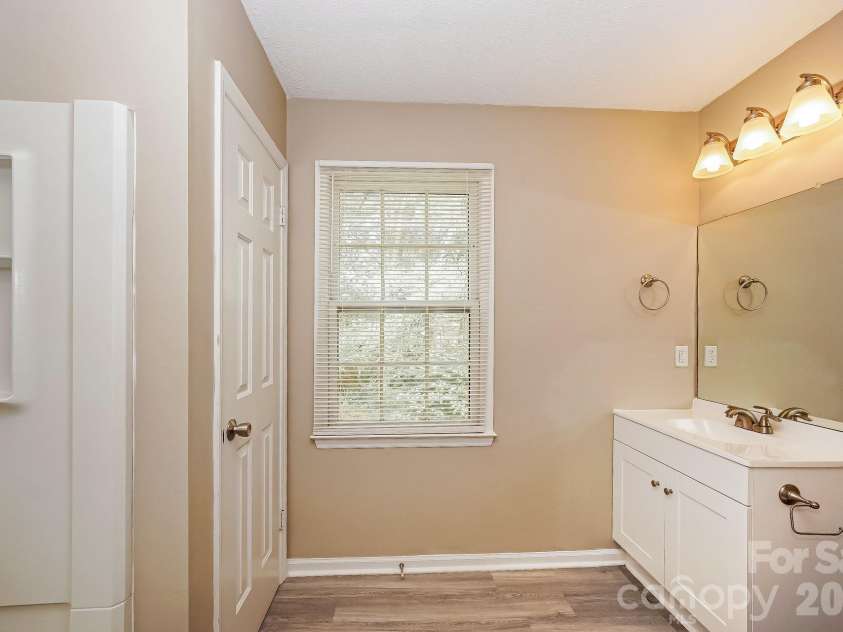 2419 Westminster Drive, Concord, NC 28027.  MLS# CAR4367025, YatesRealty ID 11685. 