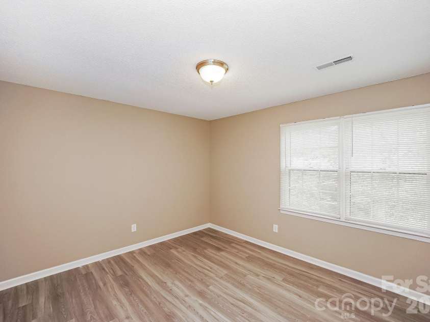 2419 Westminster Drive, Concord, NC 28027.  MLS# CAR4367025, YatesRealty ID 11685. 