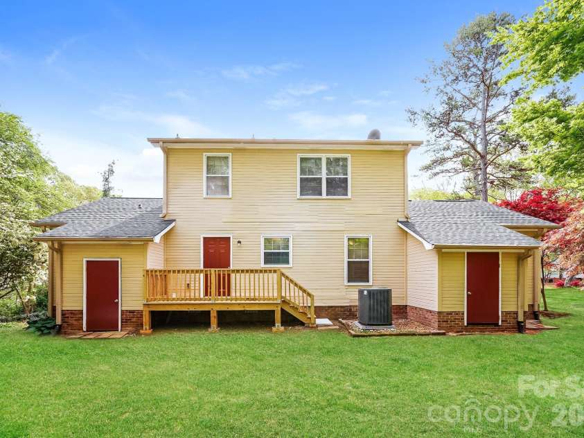 2419 Westminster Drive, Concord, NC 28027.  MLS# CAR4367025, YatesRealty ID 11685. 