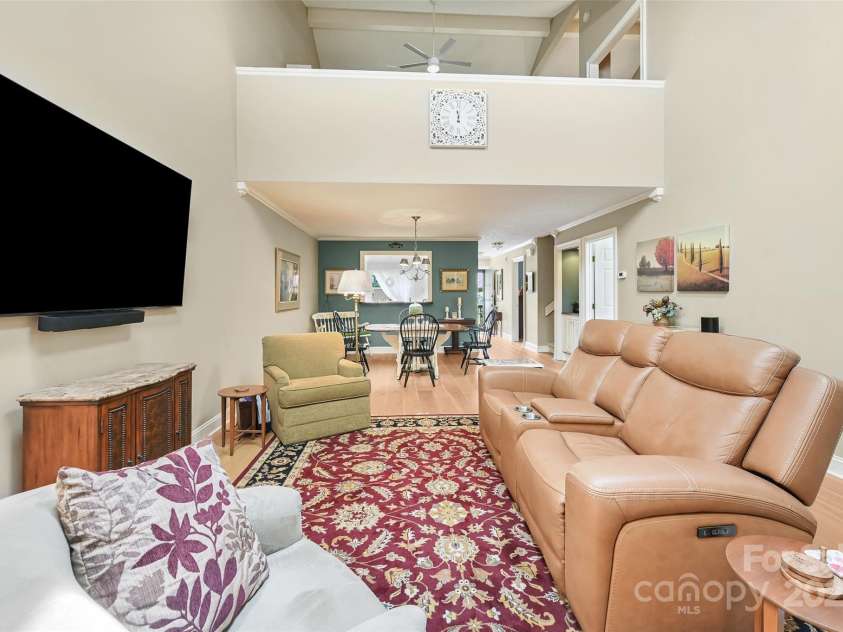 103 Red Oak Drive, Hendersonville, NC 28791.  MLS# CAR4250890, YatesRealty ID 11686. 