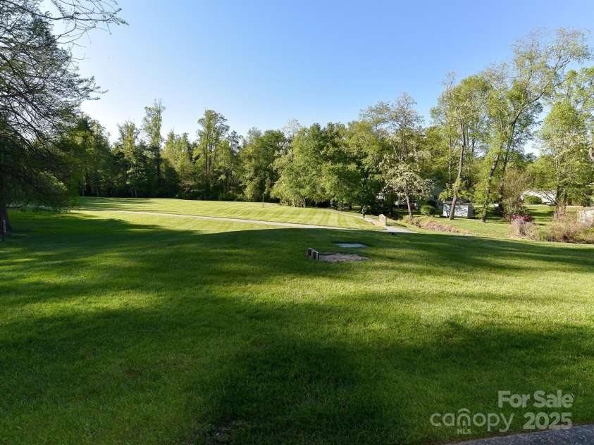 103 Red Oak Drive, Hendersonville, NC 28791.  MLS# CAR4250890, YatesRealty ID 11686. 