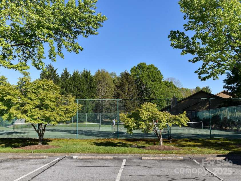 103 Red Oak Drive, Hendersonville, NC 28791.  MLS# CAR4250890, YatesRealty ID 11686. 