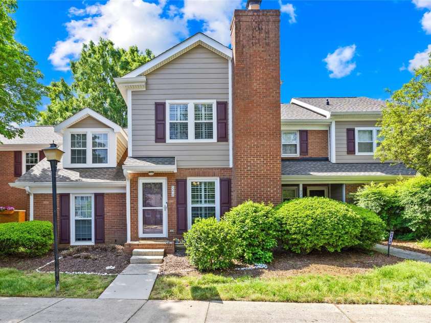 9214 Vicksburg Park Court, Charlotte, NC 28210.  MLS# CAR4252087, YatesRealty ID 11687. 
