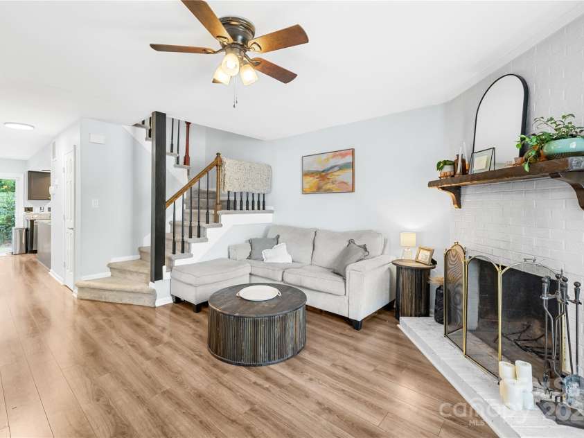 9214 Vicksburg Park Court, Charlotte, NC 28210.  MLS# CAR4252087, YatesRealty ID 11687. 