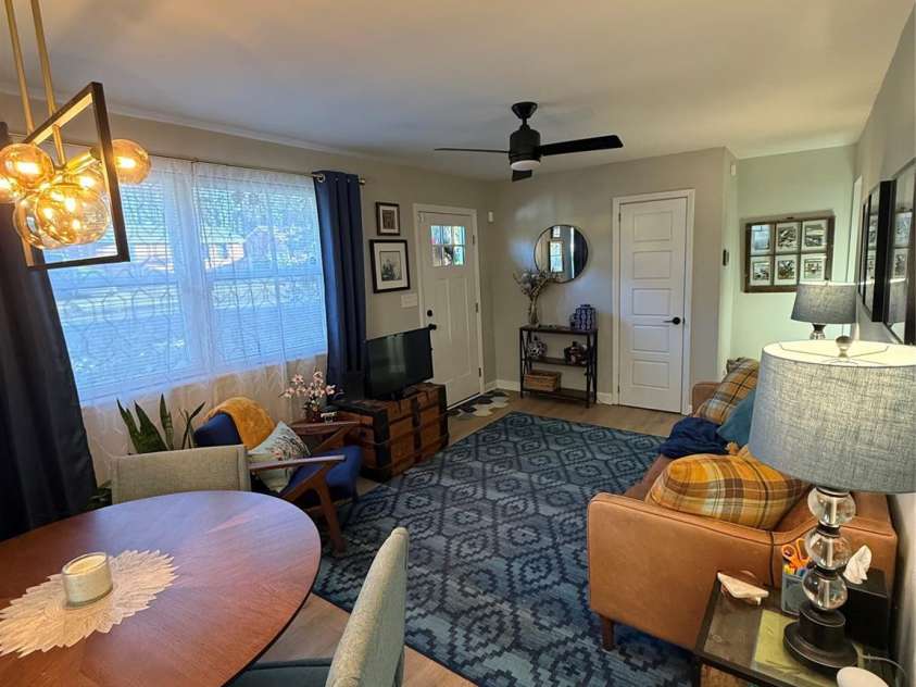 1828 Finchley Drive, Charlotte, NC 28215.  MLS# CAR4335930, YatesRealty ID 11688. Beautiful Living Room & Dining Area.