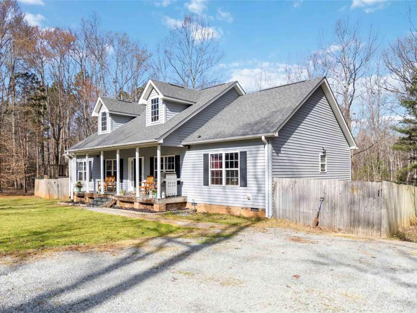 400 Joe Cloninger Road, Bessemer City, NC 28016.  MLS# CAR4254200, YatesRealty ID 11688. 