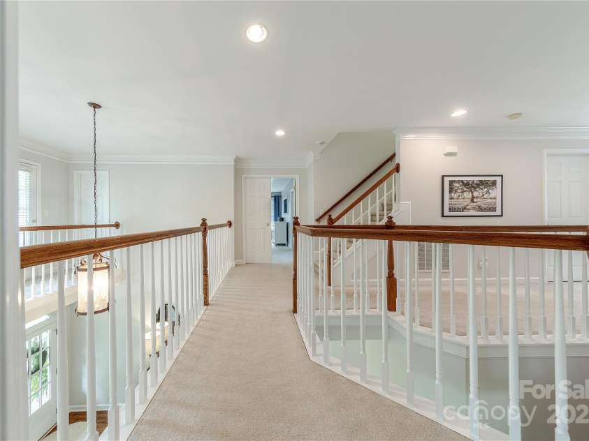 4117 Wallbrook Drive, Matthews, NC 28105.  MLS# CAR4253627, YatesRealty ID 11689. 