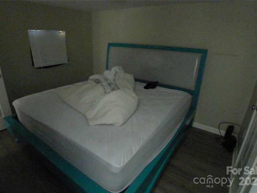 116 Pond Street, Lexington, NC 27292.  MLS# CAR4307562, YatesRealty ID 1169. 