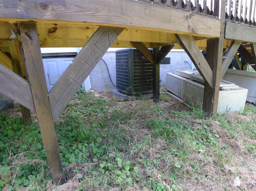 116 Pond Street, Lexington, NC 27292.  MLS# CAR4307562, YatesRealty ID 1169. 