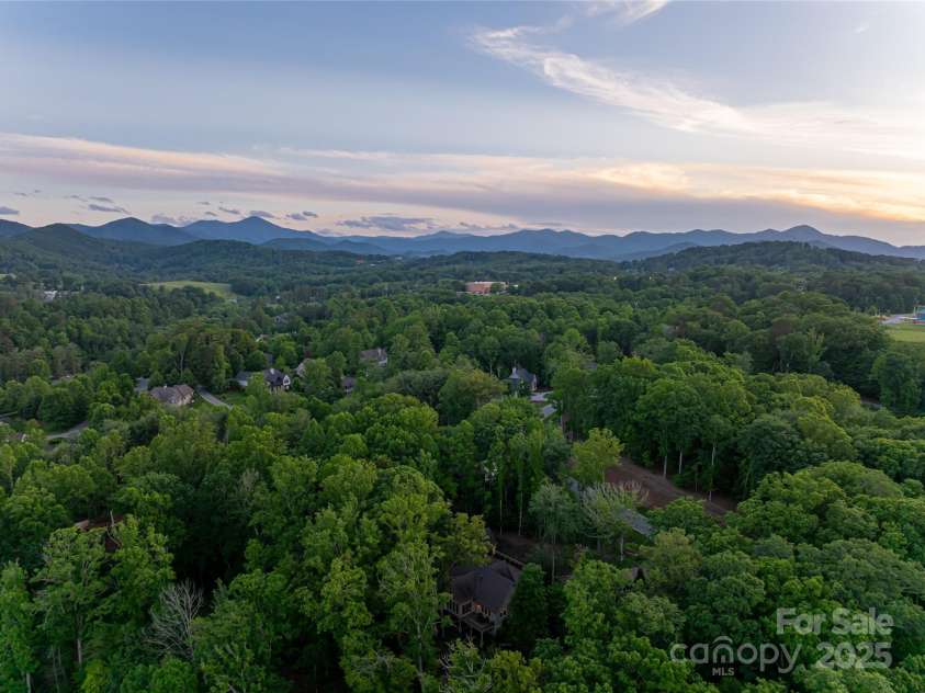 47 Twilight Sedge Drive, Biltmore Lake, NC 28715.  MLS# CAR4211901, YatesRealty ID 1169. 