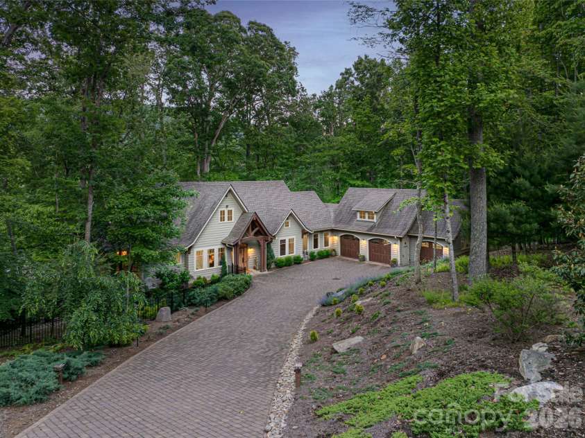47 Twilight Sedge Drive, Biltmore Lake, NC 28715.  MLS# CAR4211901, YatesRealty ID 1169. 