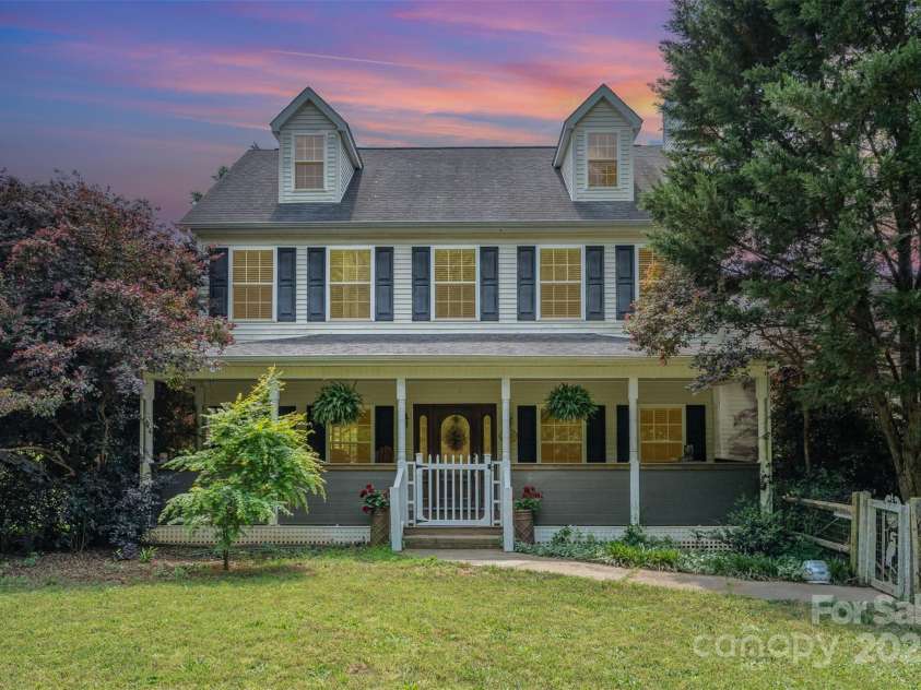 1687 Windy Hill Lane, Great Falls, SC 29055.  MLS# CAR4254857, YatesRealty ID 11690. 