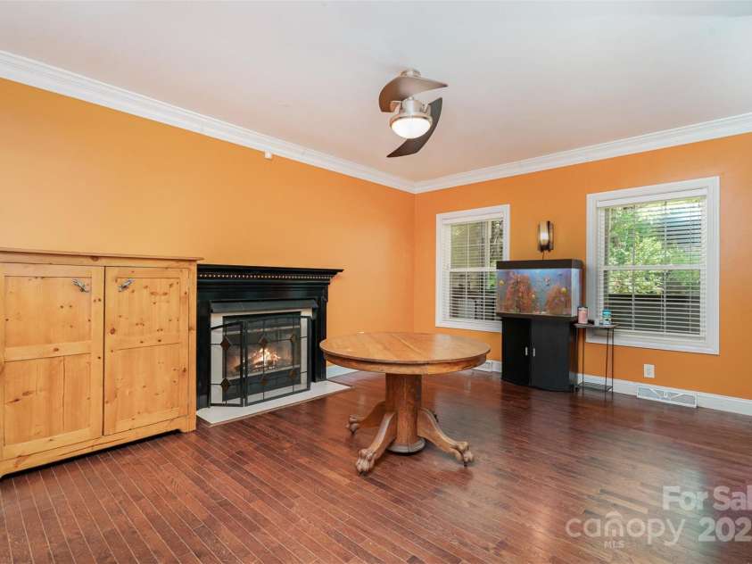 1687 Windy Hill Lane, Great Falls, SC 29055.  MLS# CAR4254857, YatesRealty ID 11690. 