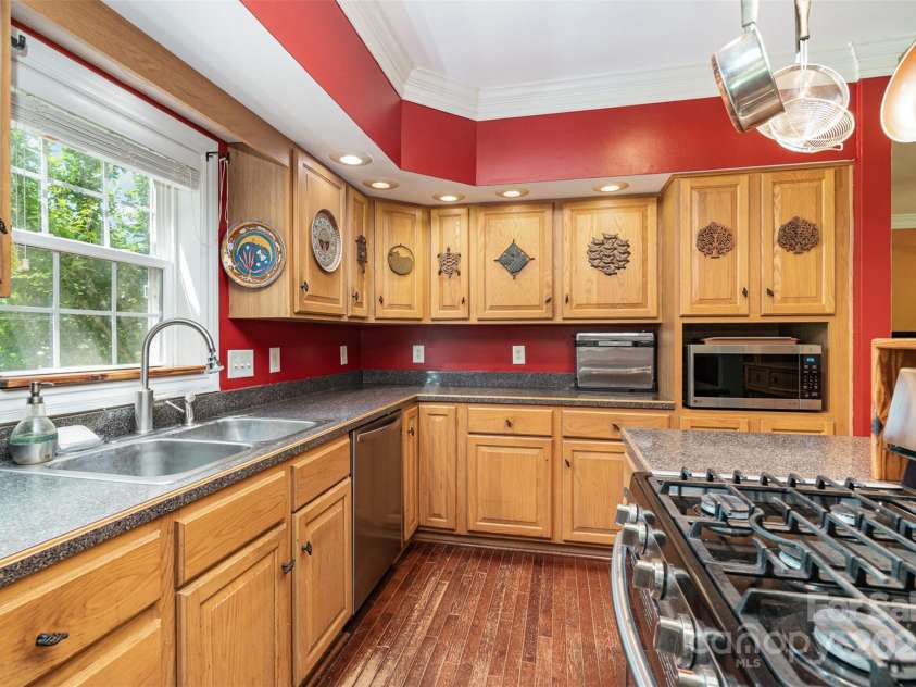 1687 Windy Hill Lane, Great Falls, SC 29055.  MLS# CAR4254857, YatesRealty ID 11690. 