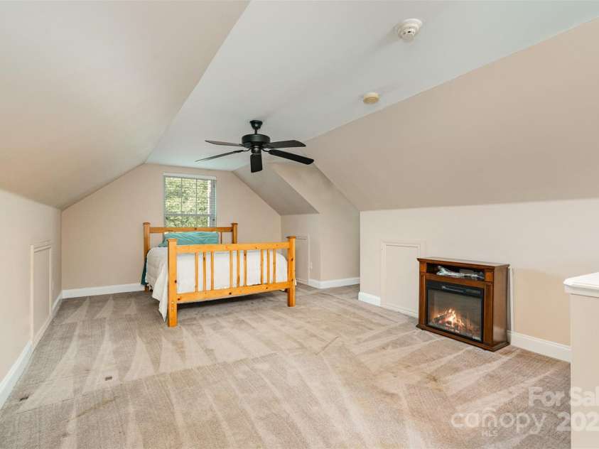 1687 Windy Hill Lane, Great Falls, SC 29055.  MLS# CAR4254857, YatesRealty ID 11690. 