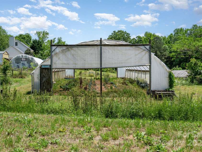 1687 Windy Hill Lane, Great Falls, SC 29055.  MLS# CAR4254857, YatesRealty ID 11690. 