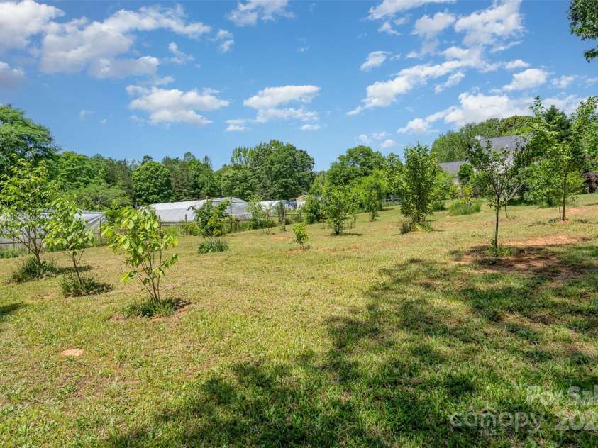 1687 Windy Hill Lane, Great Falls, SC 29055.  MLS# CAR4254857, YatesRealty ID 11690. 