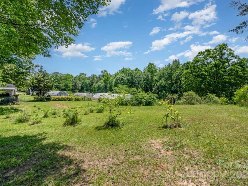 1687 Windy Hill Lane, Great Falls, SC 29055.  MLS# CAR4254857, YatesRealty ID 11690. 