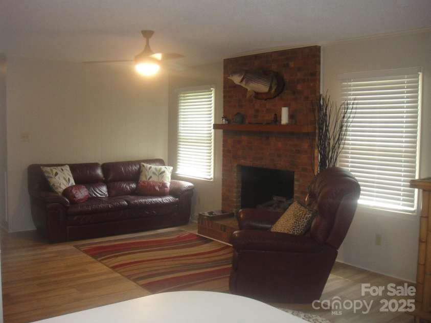 146 Barclay Lane, Mooresville, NC 28115.  MLS# CAR4252601, YatesRealty ID 11693. 