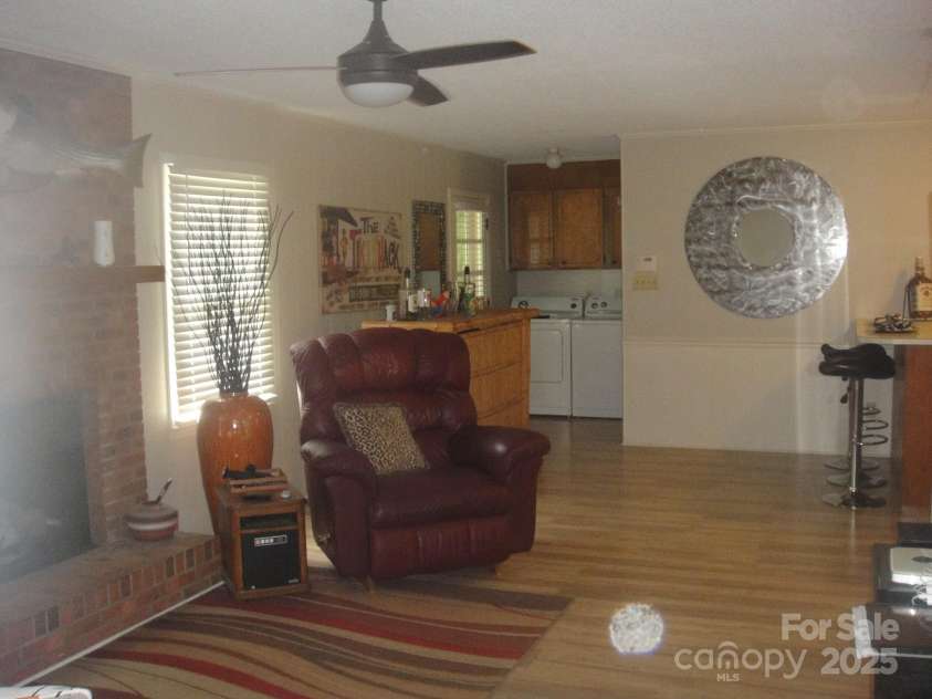146 Barclay Lane, Mooresville, NC 28115.  MLS# CAR4252601, YatesRealty ID 11693. 