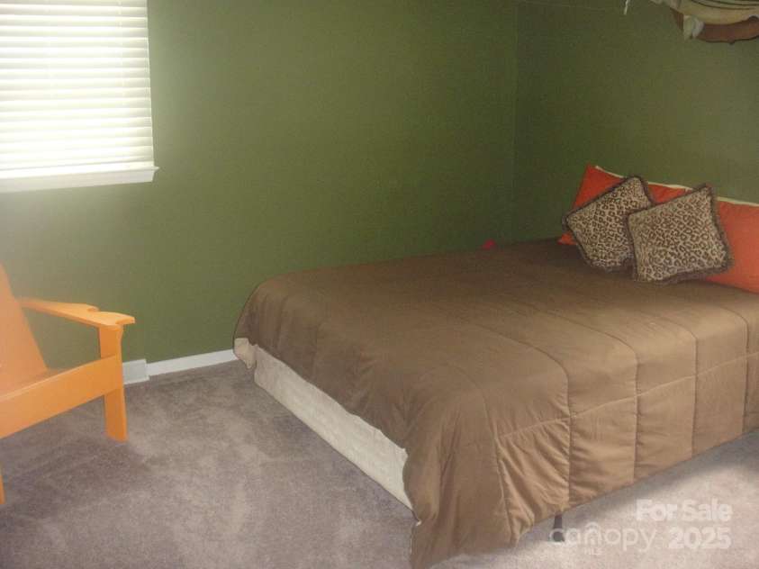 146 Barclay Lane, Mooresville, NC 28115.  MLS# CAR4252601, YatesRealty ID 11693. 