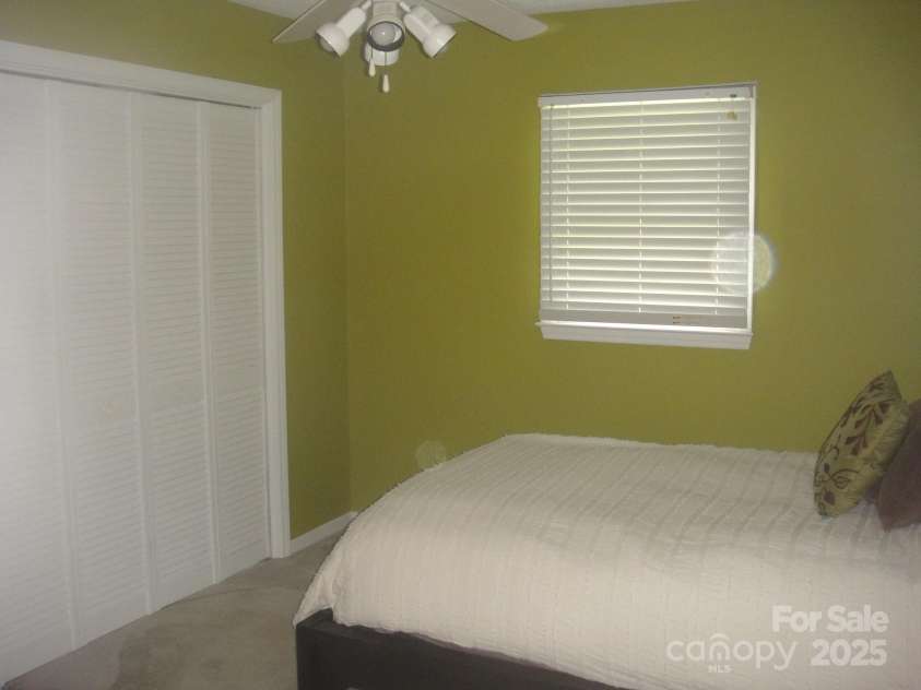 146 Barclay Lane, Mooresville, NC 28115.  MLS# CAR4252601, YatesRealty ID 11693. 