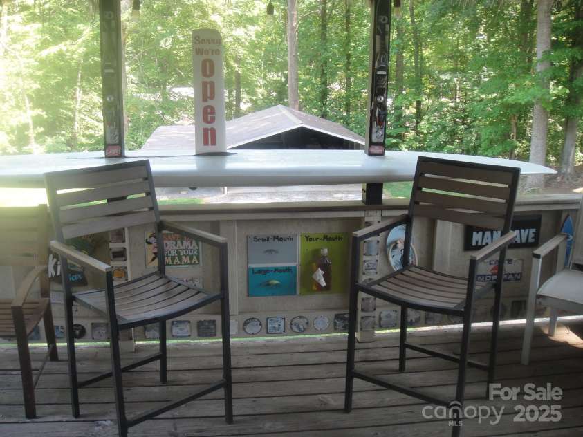146 Barclay Lane, Mooresville, NC 28115.  MLS# CAR4252601, YatesRealty ID 11693. 