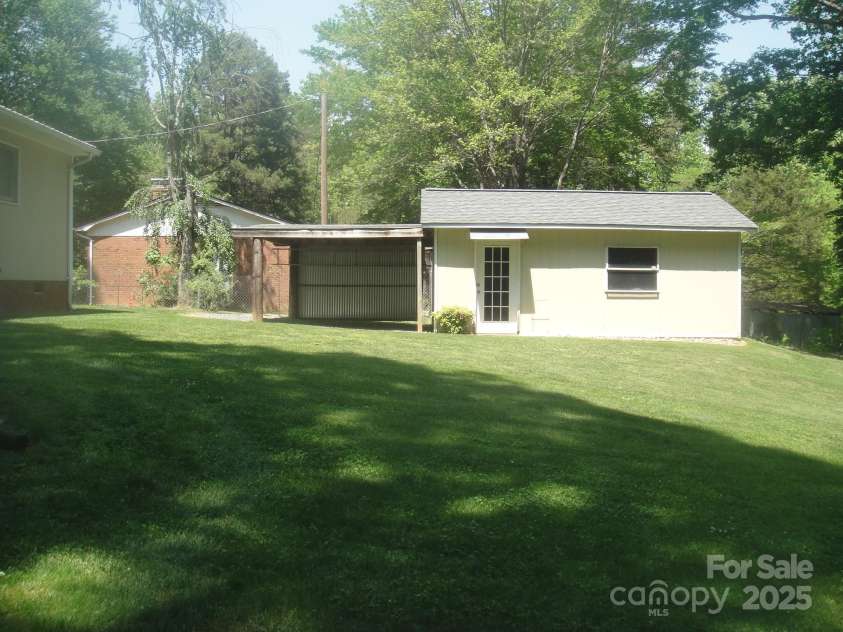 146 Barclay Lane, Mooresville, NC 28115.  MLS# CAR4252601, YatesRealty ID 11693. 