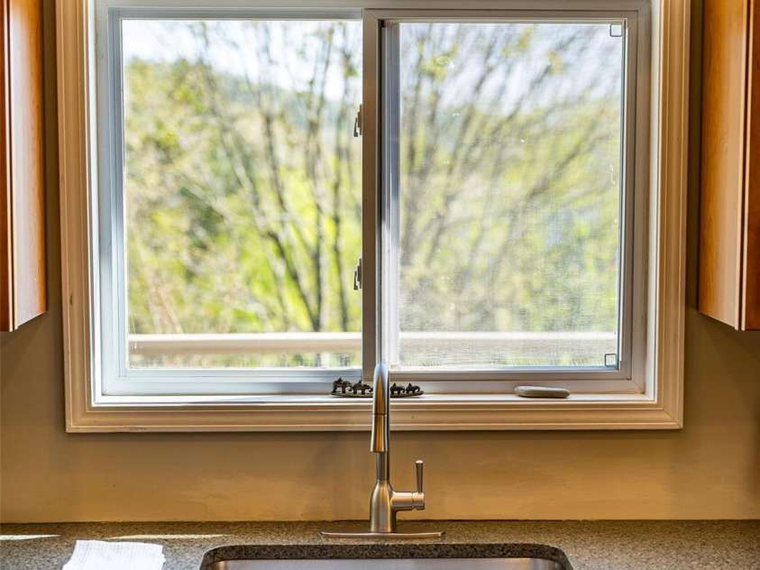 19 Westview Road, Asheville, NC 28804.  MLS# CAR4239788, YatesRealty ID 11694. 