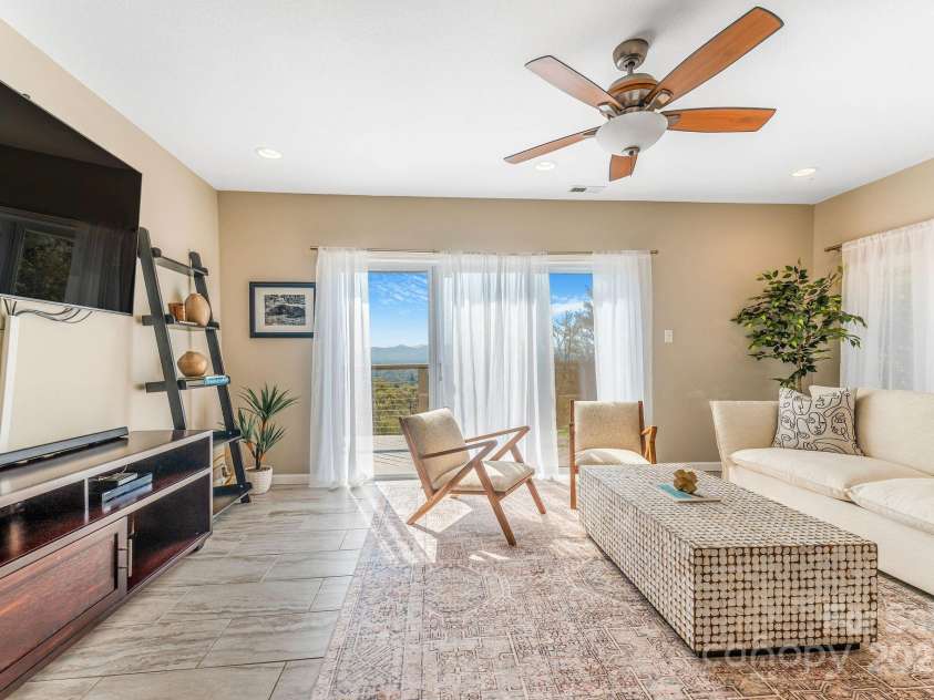 19 Westview Road, Asheville, NC 28804.  MLS# CAR4239788, YatesRealty ID 11694. 