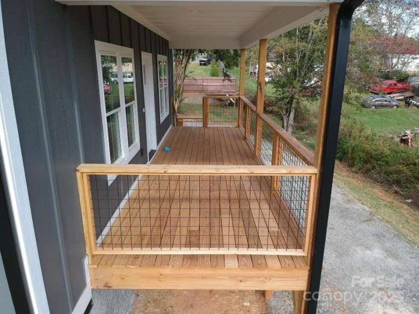 21 Marion Road, Leicester, NC 28748.  MLS# CAR4312311, YatesRealty ID 11695. 